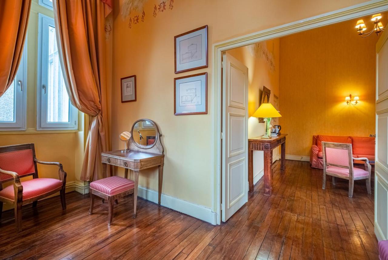 Chateau Des Reynats Chancelade Bagian luar foto